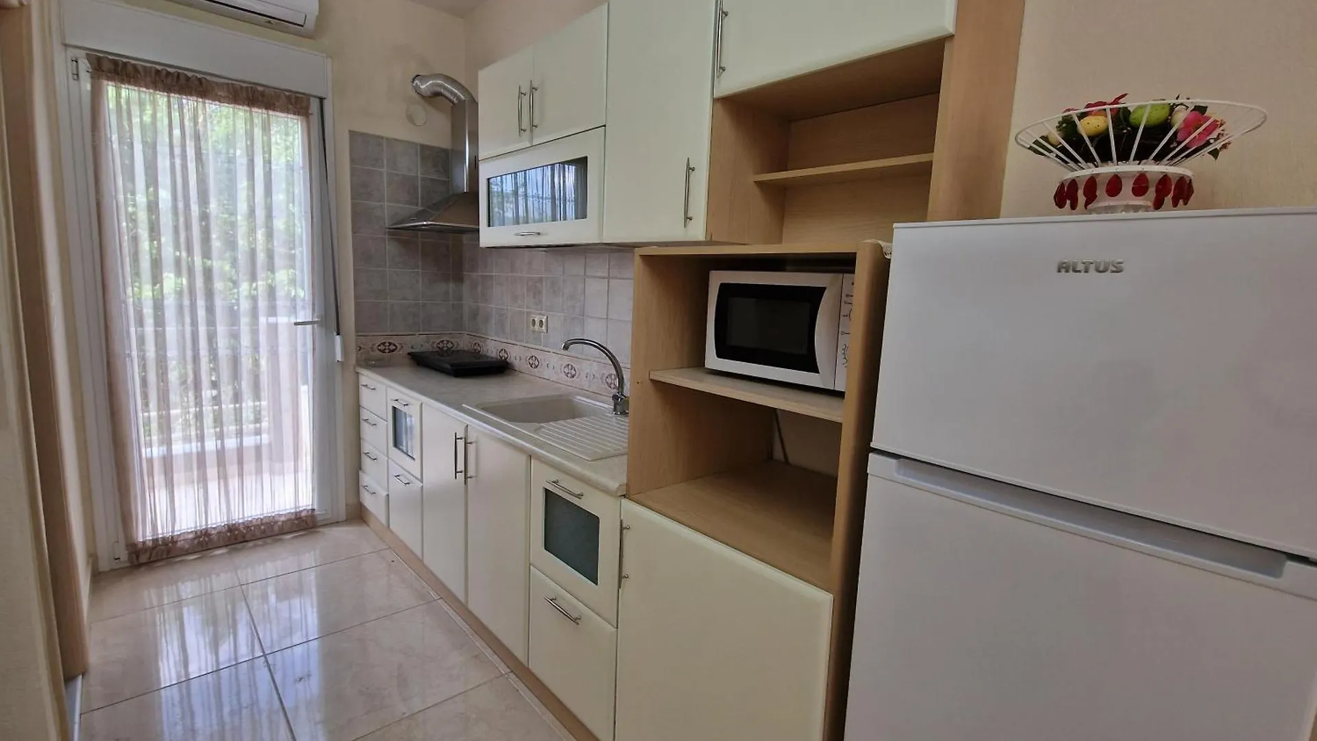 Mihalis Apartment Nikiti  Nikiti (Sithonia)